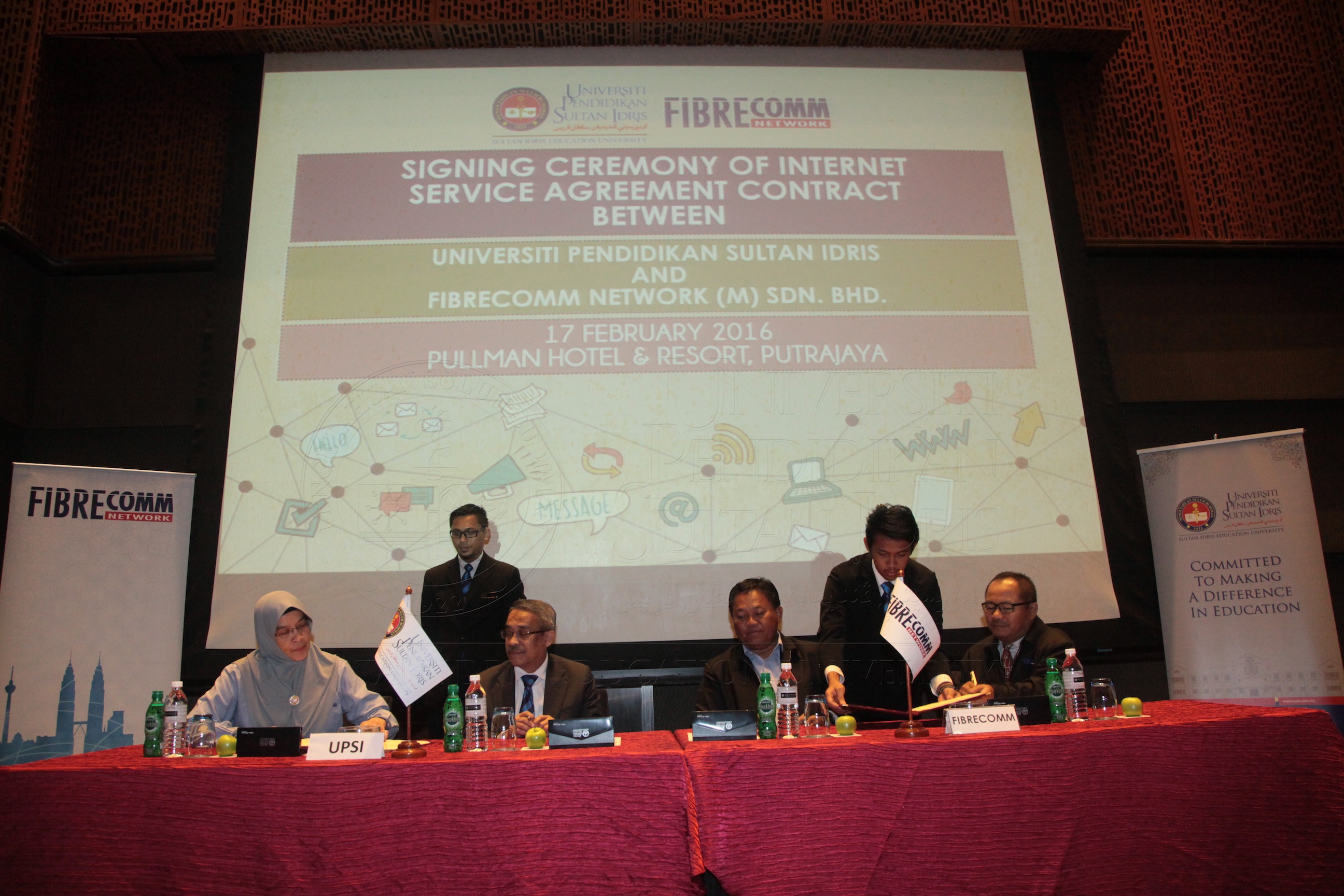 PRO16 14 fibercom IMG 0083